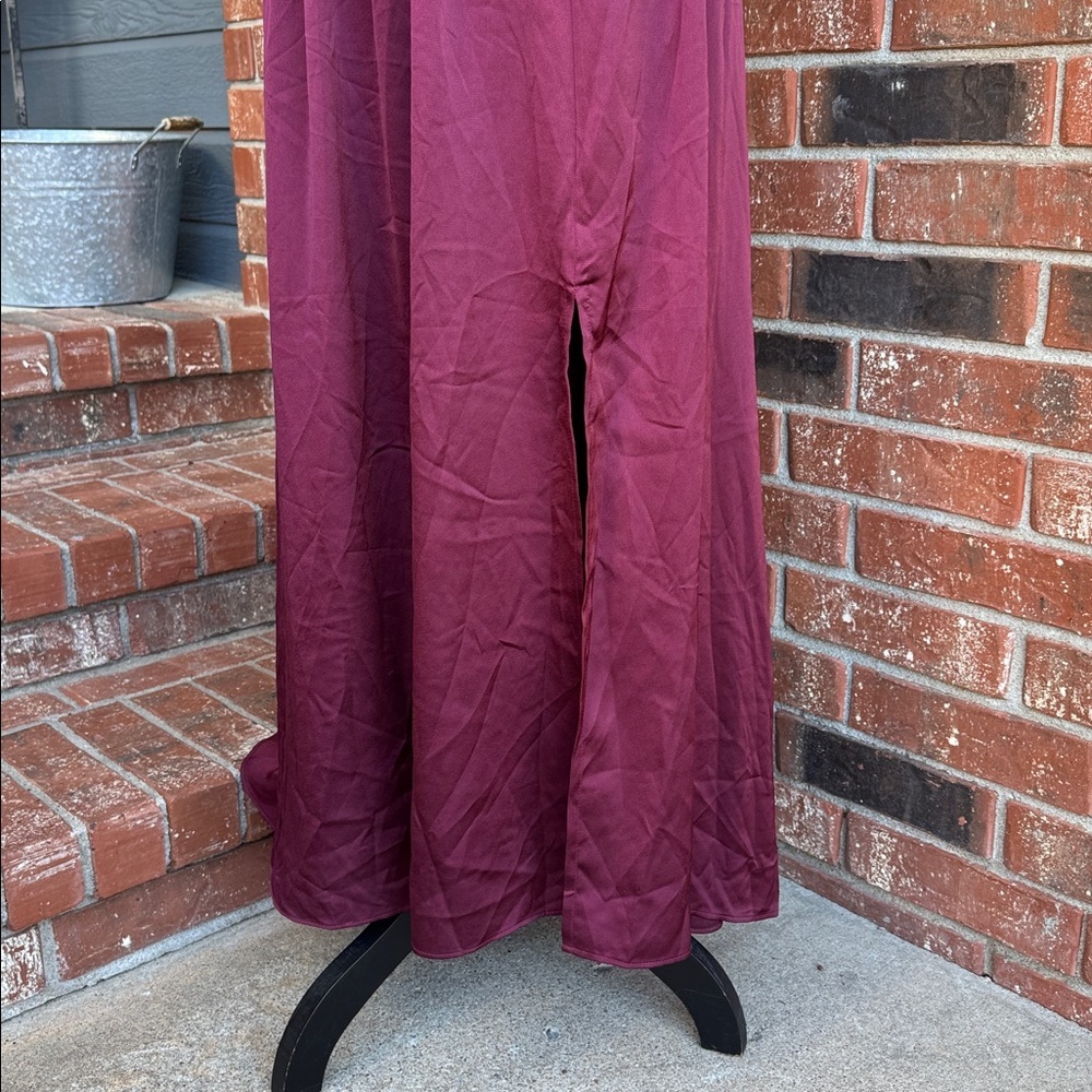 ASTR the Label Wine Pleated Bustier Midi Dress Burgundy Sweetheart Size Large - Picture 3 of 7